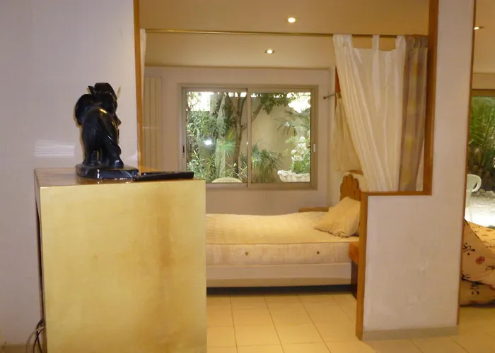 Cannes Croisette 3 Bedrooms